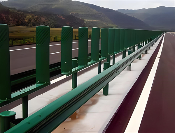 秦皇岛三波护栏板在高速公路的应用